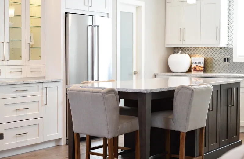 Cane and rattan back dining chair alternatives in solid wood