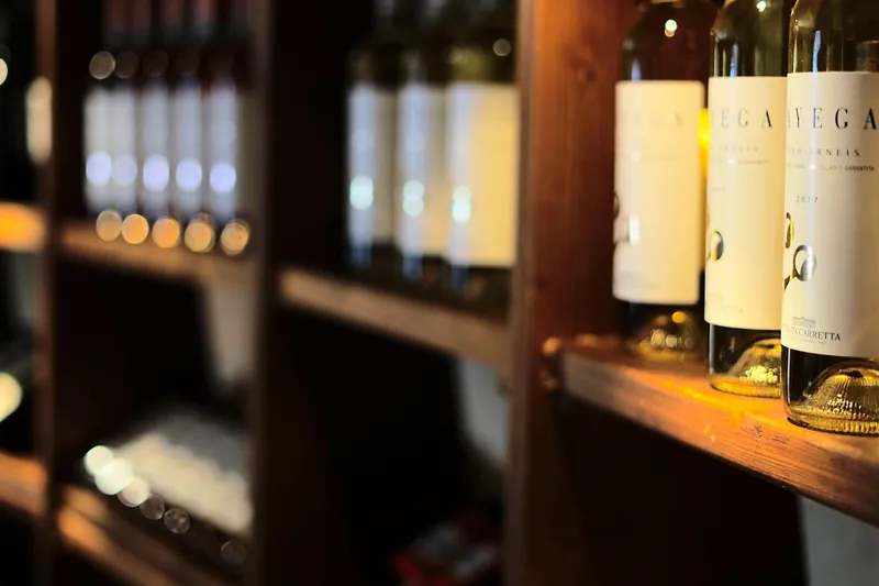 Weinregal Messing — Großhandel-Hersteller